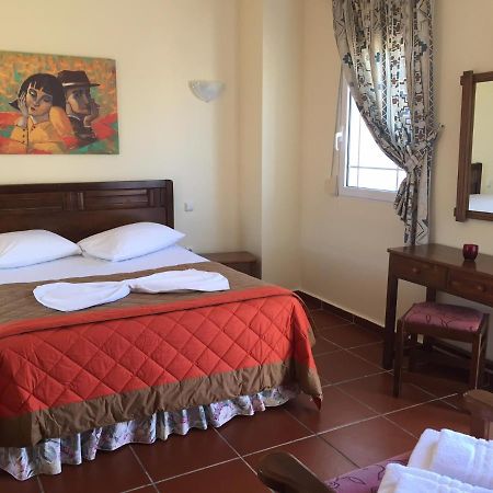 Toulipa Rooms Agia Ermioni Exterior foto