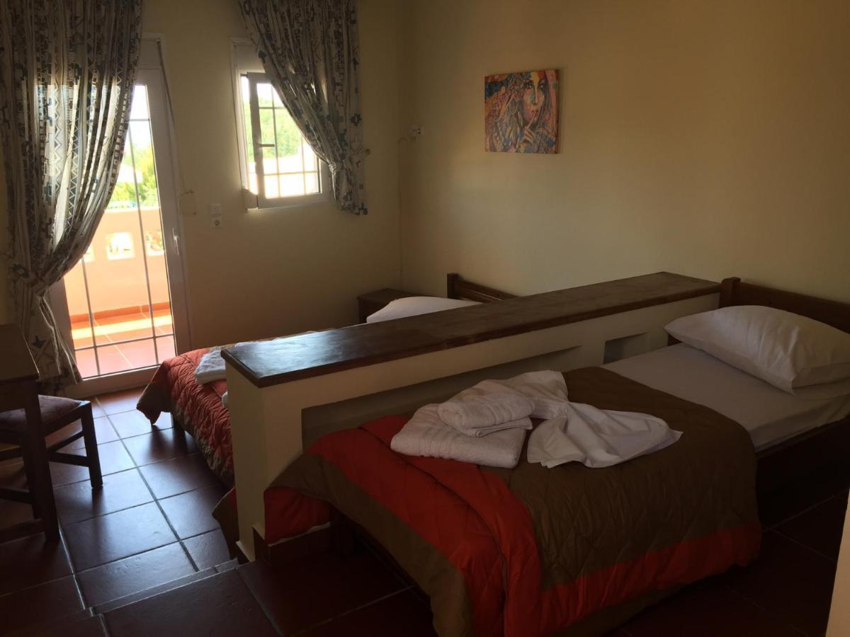 Toulipa Rooms Agia Ermioni Exterior foto