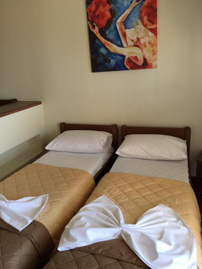 Toulipa Rooms Agia Ermioni Exterior foto
